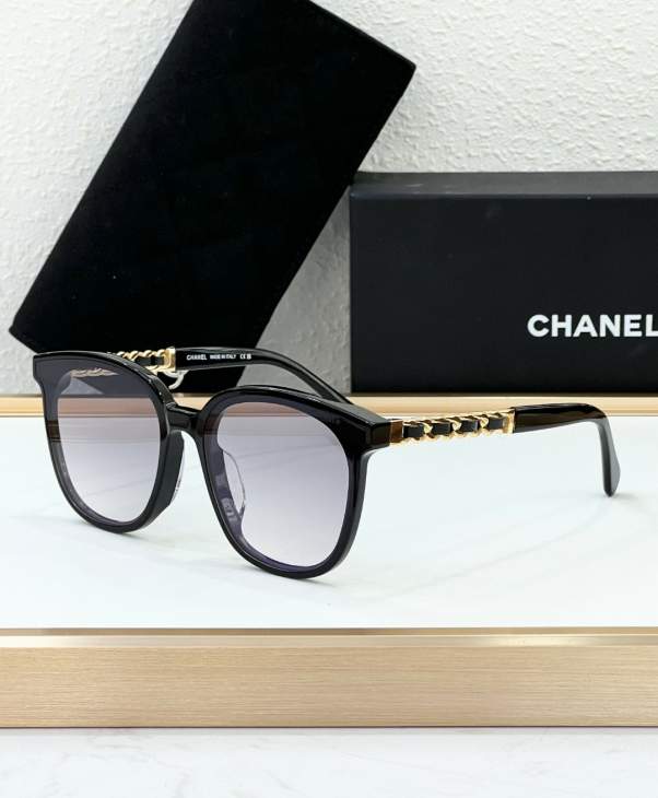 Picture of Chrome Hearts Sunglasses _SKUfw66635042fw